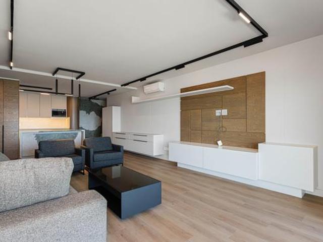 3 Bedroom Apartment in Clifton
