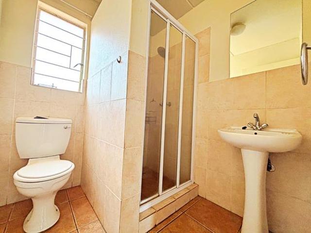 3 Bedroom Apartment in Clubview