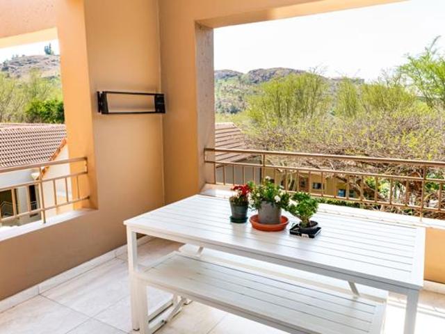 3 Bedroom Apartment in Constantia Kloof