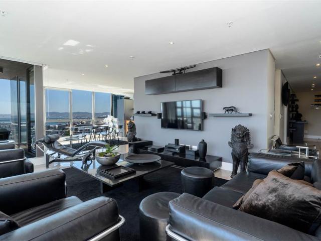 3 Bedroom Apartment in De Waterkant