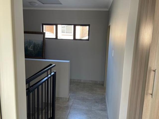 3 Bedroom Apartment in Die Heuwel