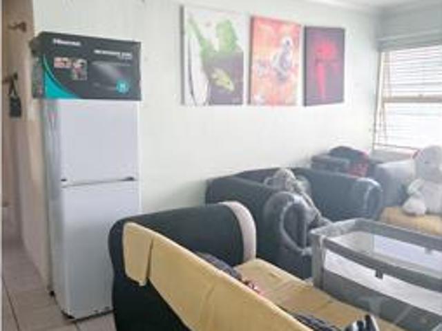 3 Bedroom Apartment in Die Hoewes