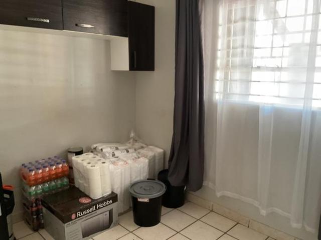 3 Bedroom Apartment in Die Hoewes