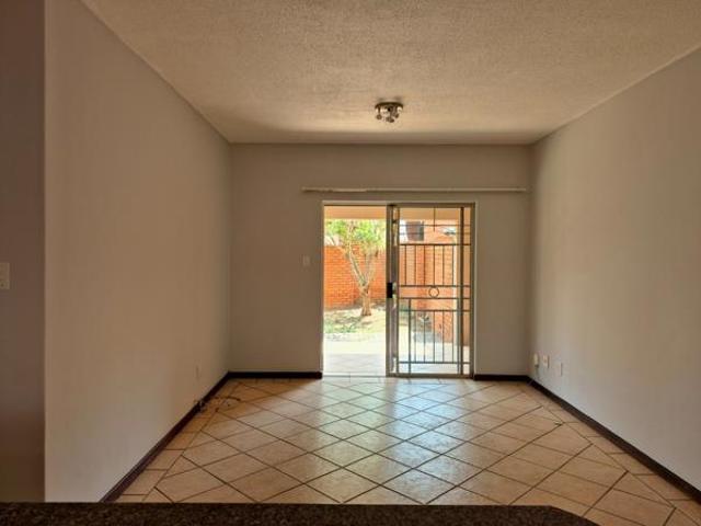 3 Bedroom Apartment in Die Hoewes