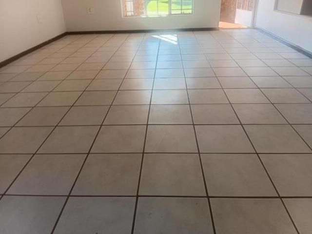 3 Bedroom Apartment in Elarduspark