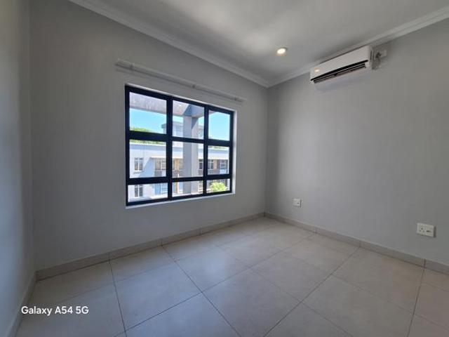 3 Bedroom Apartment in Essenwood