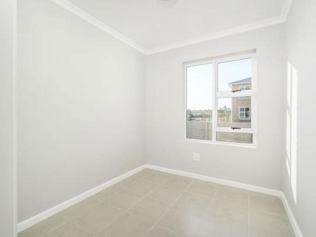 3 Bedroom Apartment in Fairview