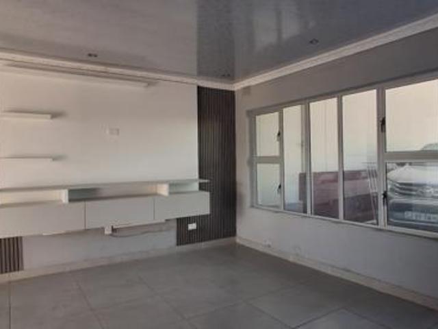 3 Bedroom Apartment in Fairbreeze