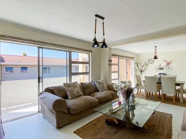 3 Bedroom Apartment in Ferndale