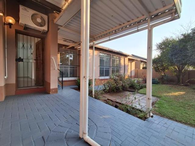 3 Bedroom Apartment in Florauna