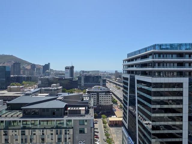 3 Bedroom Apartment in Foreshore