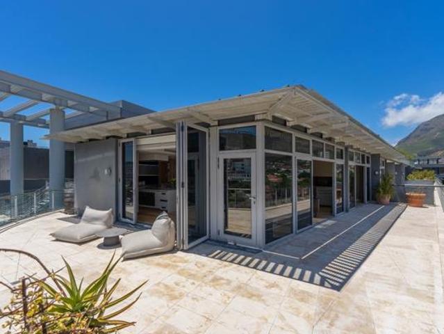 3 Bedroom Apartment in Gardens
