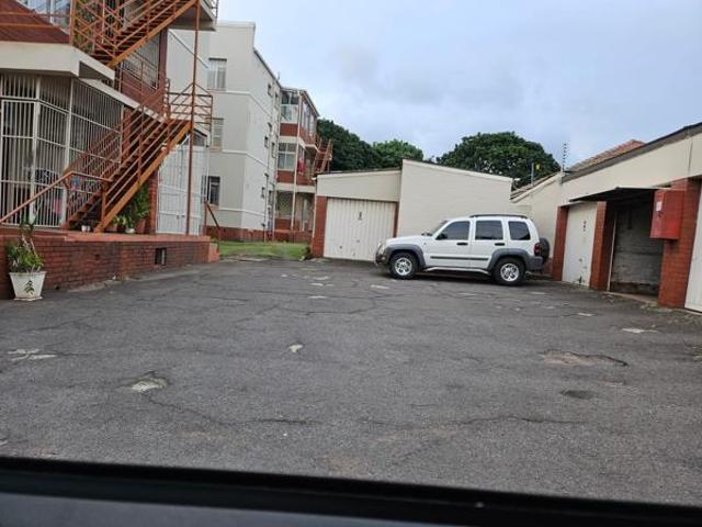 3 Bedroom Apartment in Glenwood
