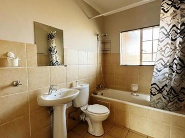 3 Bedroom Apartment in Glen Lauriston