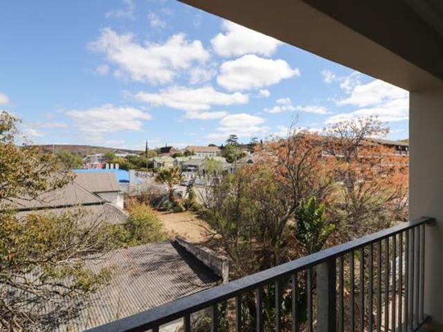 3 Bedroom Apartment in Grahamstown Makhanda Central