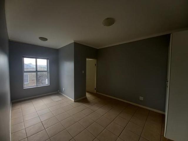 3 Bedroom Apartment in Grahamstown Makhanda Central