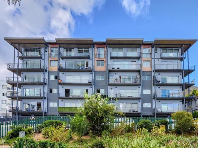 3 Bedroom Apartment in Green Point