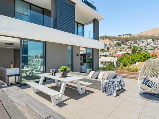 3 Bedroom Apartment in Green Point