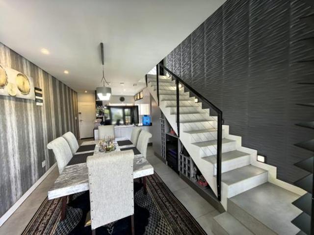 3 Bedroom Apartment in Greenstone Hill