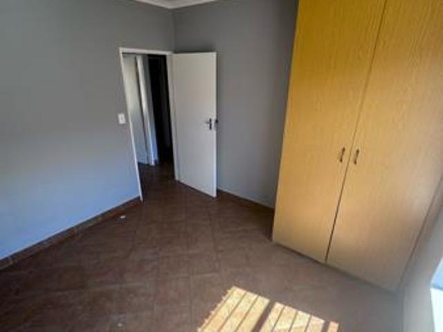3 Bedroom Apartment in Grobler Park