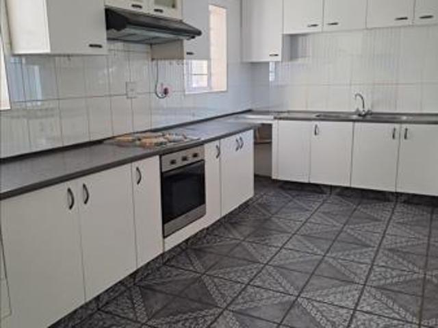 3 Bedroom Apartment in Humewood