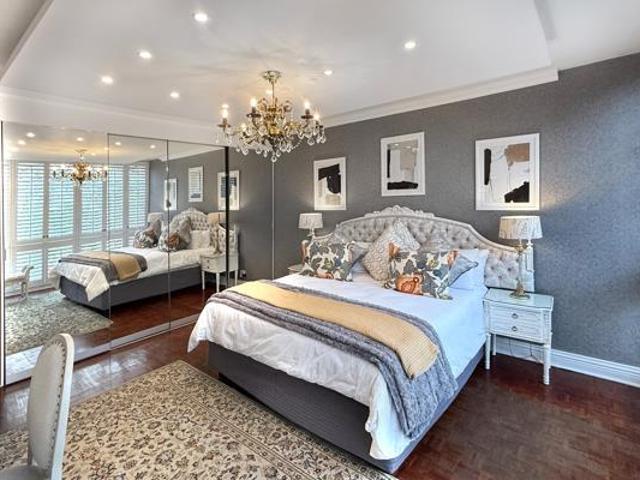 3 Bedroom Apartment in Hyde Park