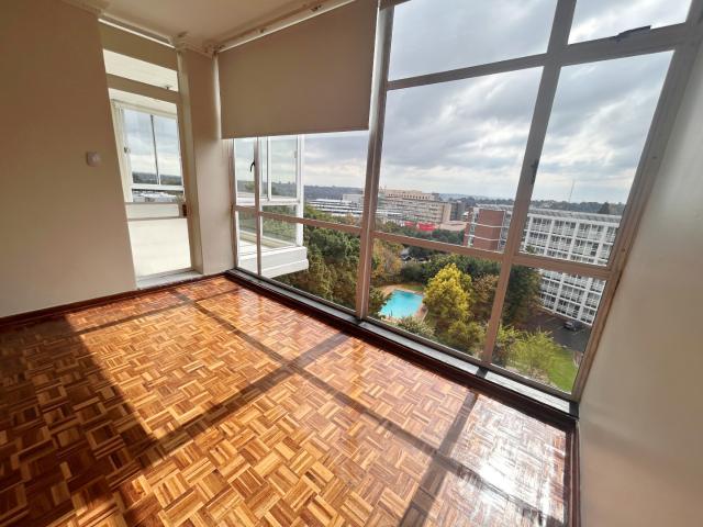 3 Bedroom Apartment in Hyde Park