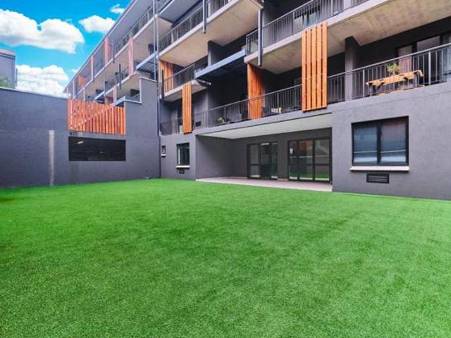 3 Bedroom Apartment in Hyde Park