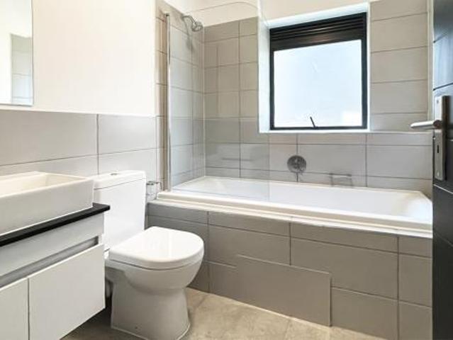 3 Bedroom Apartment in Helderfontein Estate