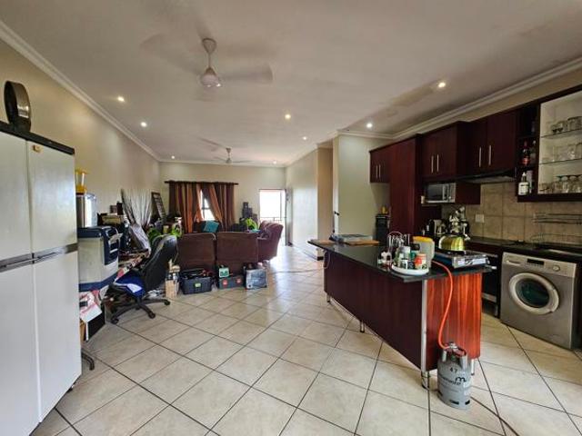 3 Bedroom Apartment in Hilltop Private Estate
