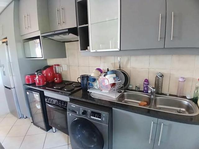 3 Bedroom Apartment in Hilltop Private Estate