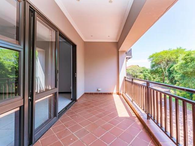 3 Bedroom Apartment in Hilltop Private Estate