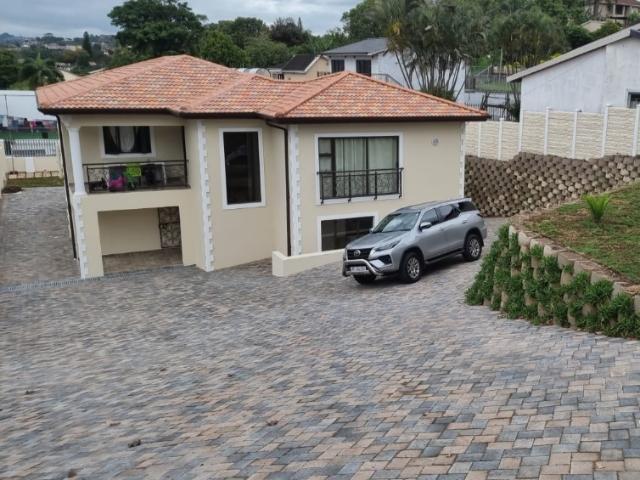 3 Bedroom Apartment in Hillary
