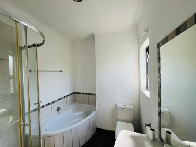 3 Bedroom Apartment in Honeydew