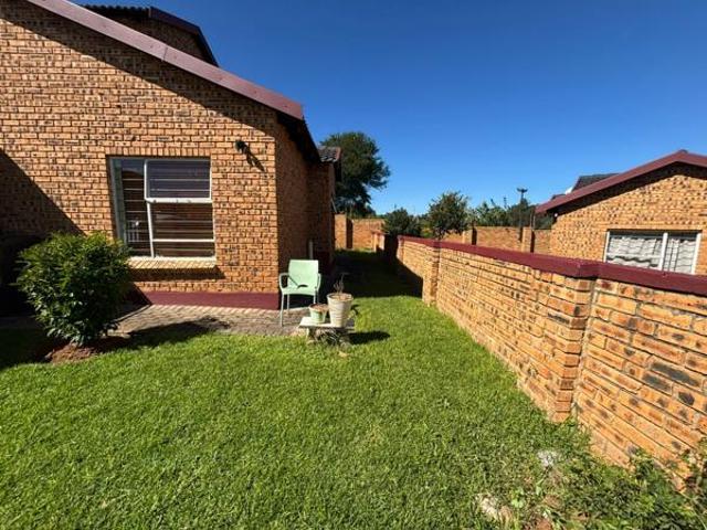 3 Bedroom Apartment in Honeydew