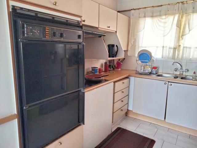 3 Bedroom Apartment in Horizon View