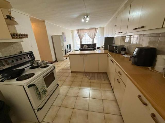 3 Bedroom Apartment in Horizon View