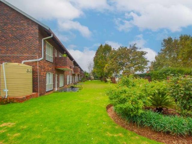 3 Bedroom Apartment in Horizon View
