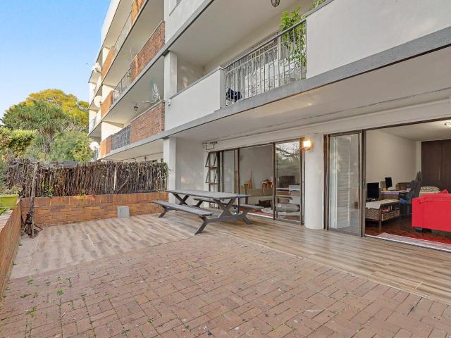 3 Bedroom Apartment in Illovo