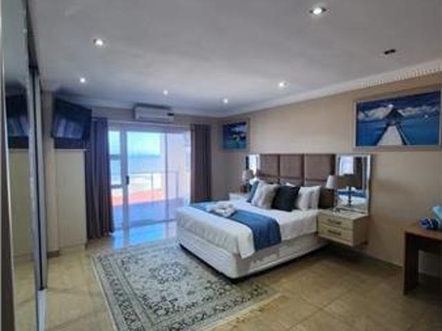 3 Bedroom Apartment in Illovo Beach