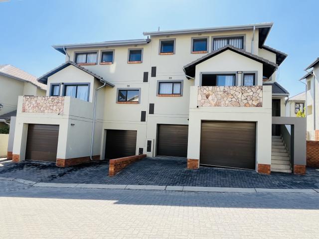 3 Bedroom Apartment in Kyalami Hills