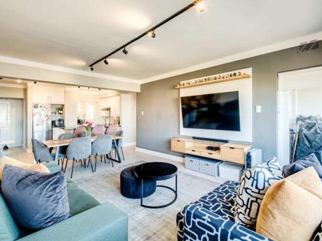3 Bedroom Apartment in Kenilworth Upper