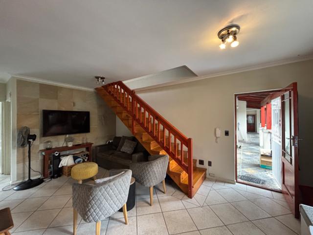 3 Bedroom Apartment in Klein Welgevonden