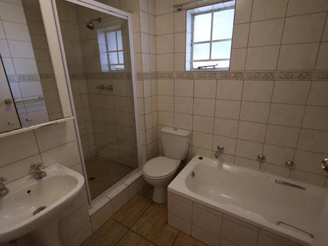 3 Bedroom Apartment in Kosmos