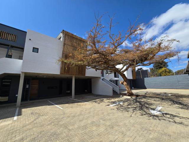 3 Bedroom Apartment in Lynnwood