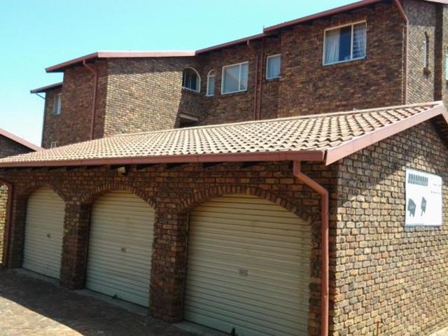 3 Bedroom Apartment in Lyttelton Manor