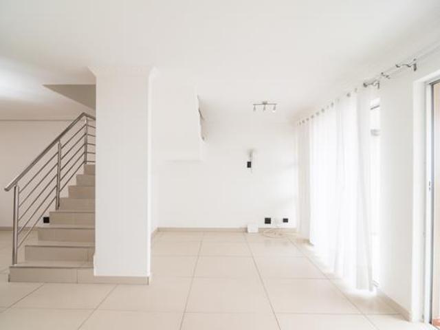 3 Bedroom Apartment in La Mercy