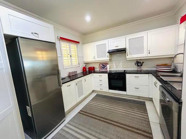 3 Bedroom Apartment in La Lucia