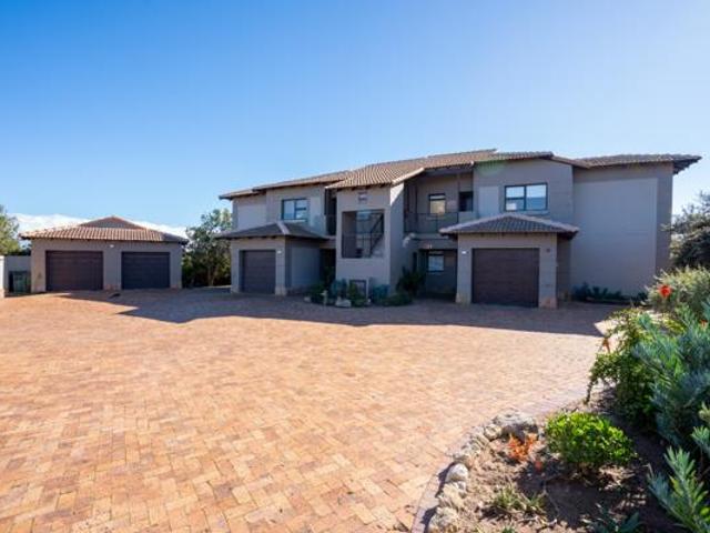 3 Bedroom Apartment in Langebaan Country Estate