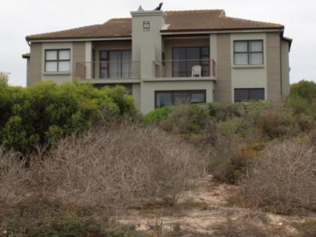3 Bedroom Apartment in Langebaan Country Estate